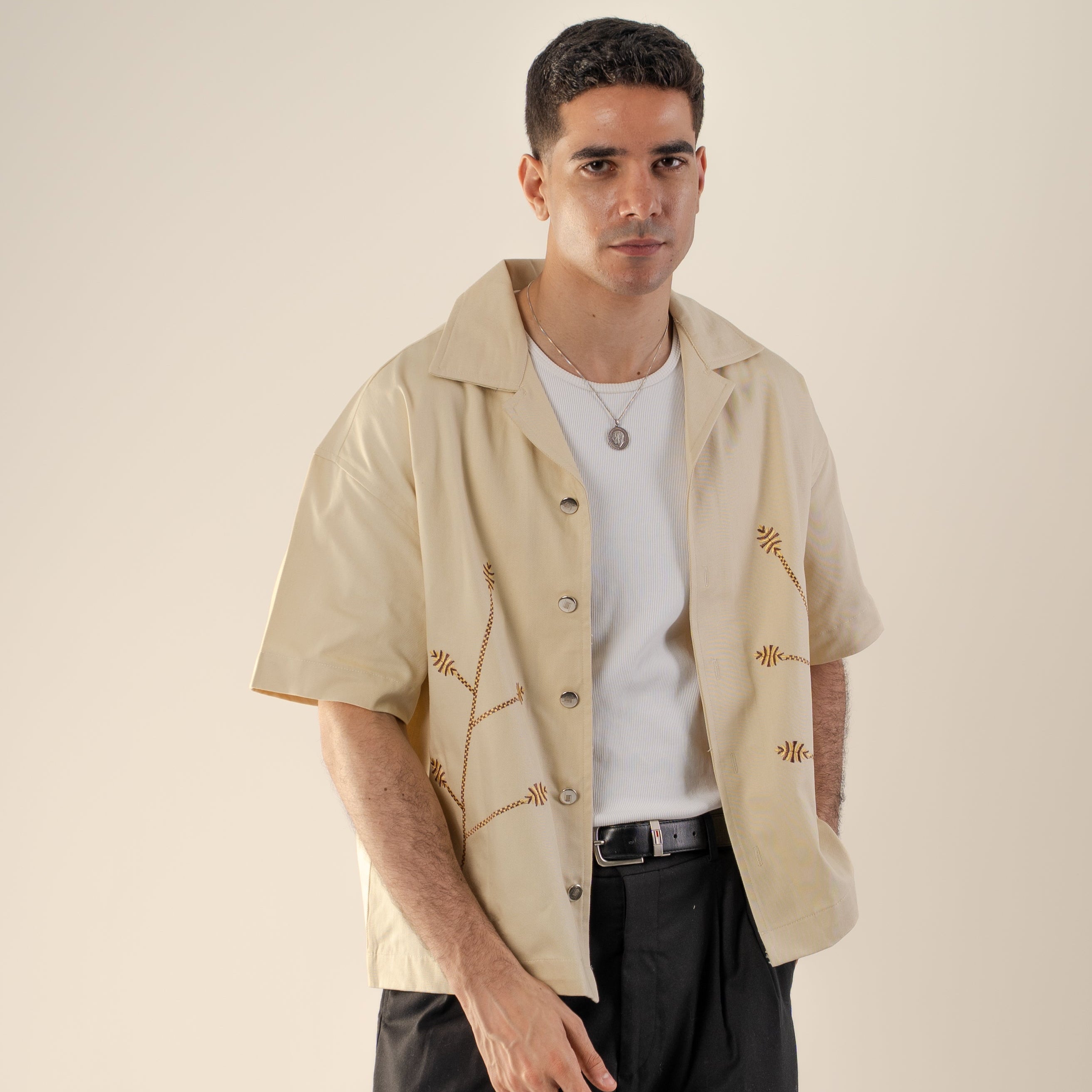 Contrast embroidery boxi shirt